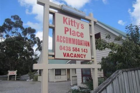 Kittys Place - Accommodation Newcastle 2