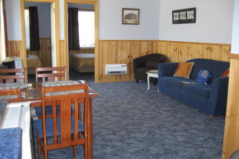 Anchor Down Cottages - WA Accommodation 0