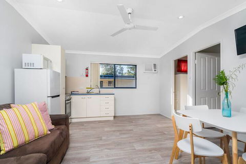 Ballina Beach Nature Resort - Cruises Travel 7