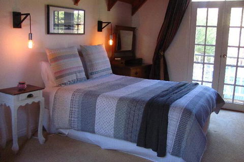Hideaways At Red Hill Hotel - Accommodation Gladstone 3