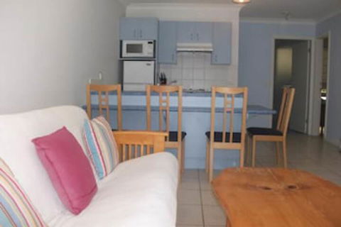 Lakeshore Lodge - Accommodation Sydney 4