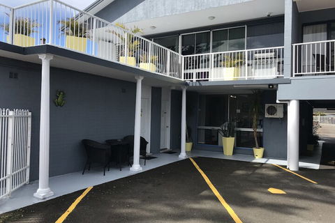 Lakeview Motor Inn - Accommodation Sydney 3