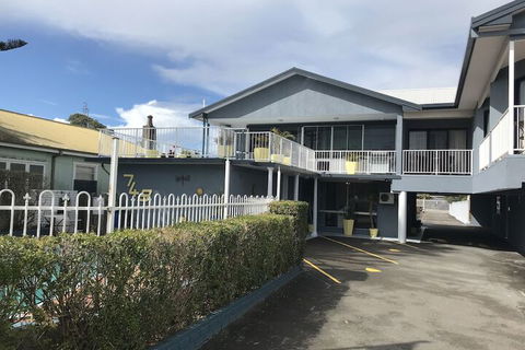 Lakeview Motor Inn - Accommodation Sydney 1