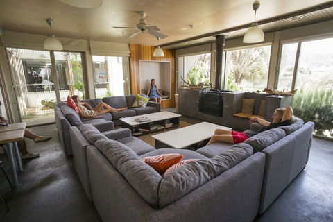Apollo Bay Eco YHA - Hostel - Brisbane Tourism 4