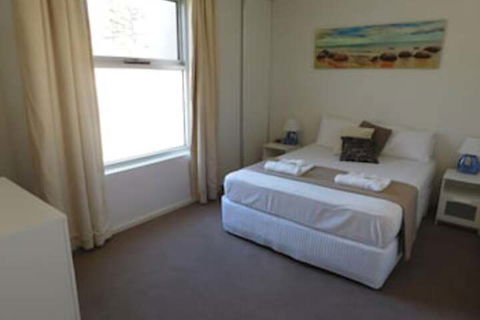 Glenelg Beachside Apartments - Accommodation Asia 6