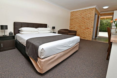 Burke And Wills Motor Inn - WA Accommodation 6