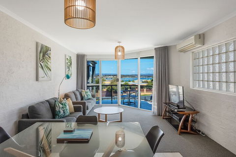 The Palms Apartments - Accommodation Asia 6