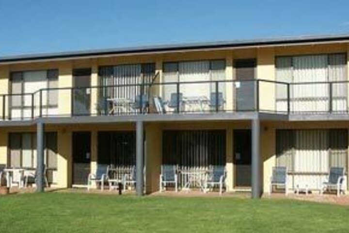Admirals Lodge - thumb 3