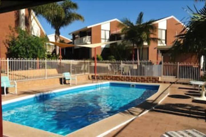 Anchorbell Holiday Apartments - thumb 3