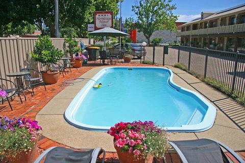 Hermitage Motor Inn - Brisbane Tourism 3