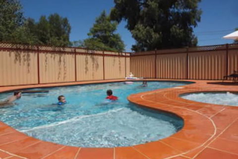 Peppinella Motel - Tweed Heads Accommodation 1