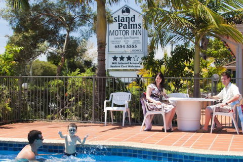 Island Palms Motor Inn - Accommodation Newcastle 3