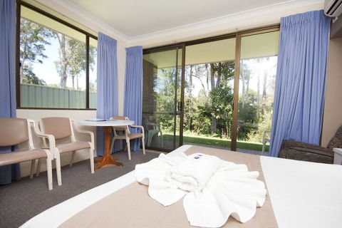 Island Palms Motor Inn - Accommodation Newcastle 7