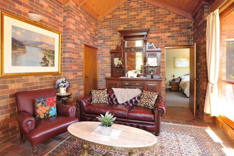 Langbrook Estate Cottages - Kawana Tourism 5