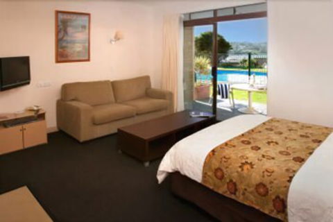 Whale Motor Inn And Restaurant - Phillip Island Accommodation 4