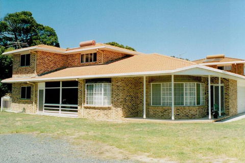 Anoyster On The Beach Sawtell - NT Tourism 6
