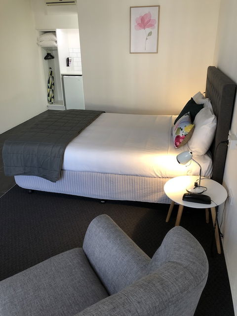 Commodore Motor Inn Albury - Tourism Listing 6