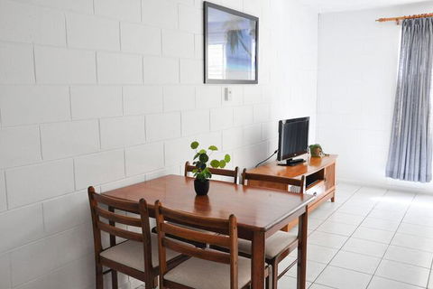 Palm Waters Holiday Villas - Tourism Cairns 6