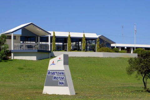 Robetown Motor Inn & Apartments - Yamba Accommodation 0