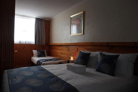 Majestic Motel - Accommodation Directory 3
