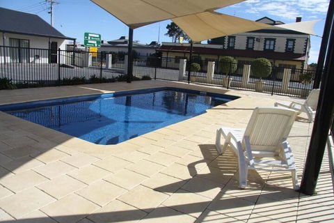 Red Earth Motel - Hervey Bay Accommodation 4