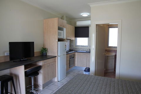 Tumut Apartments - Whitsundays Tourism 1