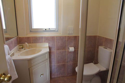 Tumut Apartments - Whitsundays Tourism 7