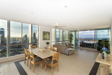 Brighton On Broadwater Shores - Mackay Tourism 6
