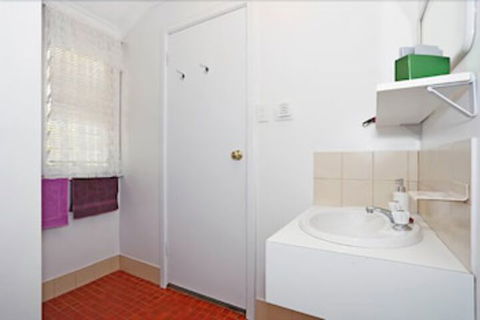 Jacaranda Guest House - Holiday Sydney 4