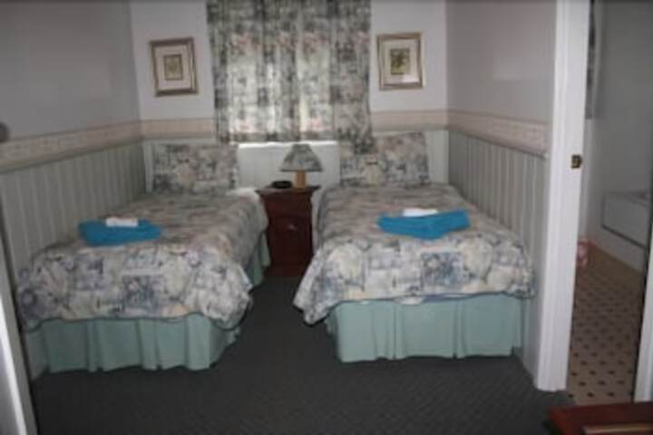 Jacaranda Guest House - thumb 5