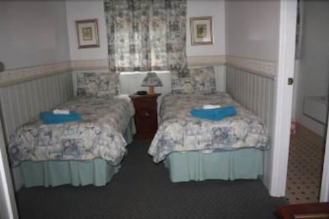 Jacaranda Guest House - Holiday Sydney 5
