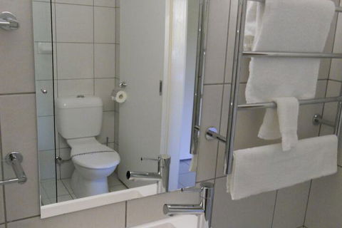 Cottonwood Motor Inn - Accommodation ACT 3