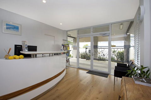 Gale Street Motel And Villas - Whitsundays Tourism 4