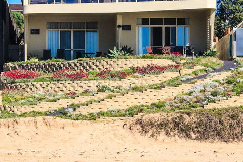 Al Mare Beachfront Retreat - Yamba Accommodation 1