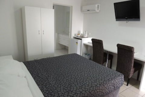 Park View Motel - Mackay Tourism 0