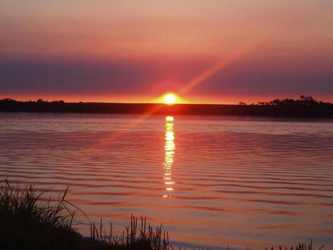 Regatta Point Tavern & Holiday Villas - Byron Bay Accommodation 2