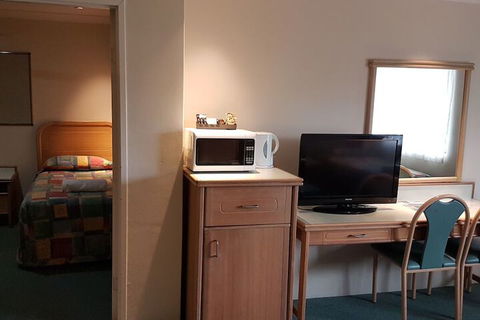 Chelsea Motor Inn - Accommodation Newcastle 3
