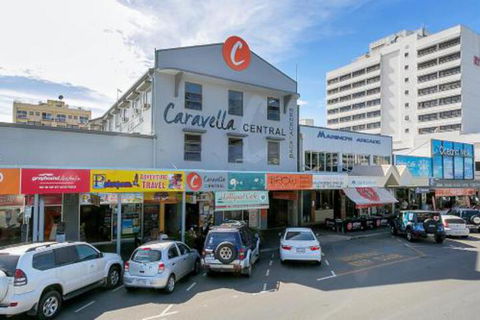 Caravella Central - Lightning Ridge Tourism 0