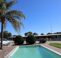 Capri Motel - Lightning Ridge Tourism