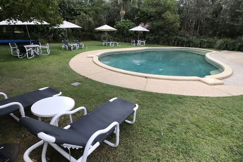 Treetops Lakeside Guesthouse - Stayed 3