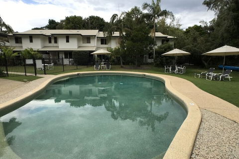 Treetops Lakeside Guesthouse - Stayed 5