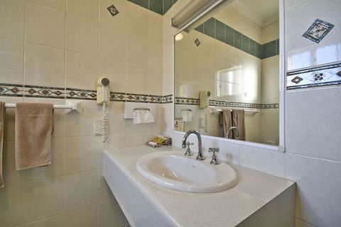 Abel Tasman Motor Inn - Tourism Listing 6