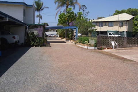 Nationwide Motel - Sunshine Coast Guide 3