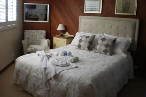 Rooftops Bed & Breakfast - Accommodation Find 0