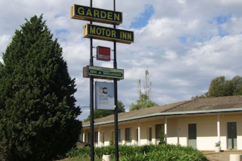 Golden Chain Garden Motor Inn - Holiday Melbourne 0