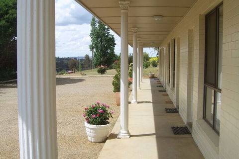 Golden Chain Garden Motor Inn - Holiday Melbourne 6