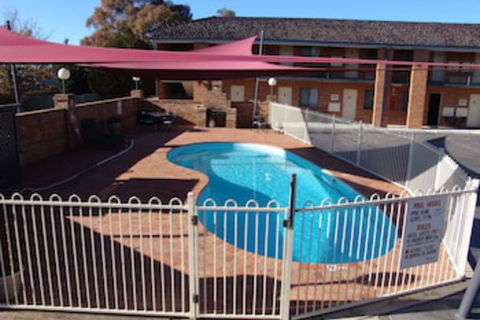 Ben Chifley Motor Inn - Accommodation Ballina 0