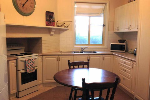 Trefolly Olive Cottage - Tourism Bookings 5