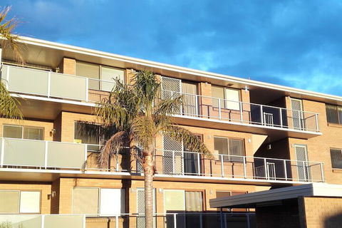 Narooma Palms Holiday Apartments - Phillip Island Accommodation 1