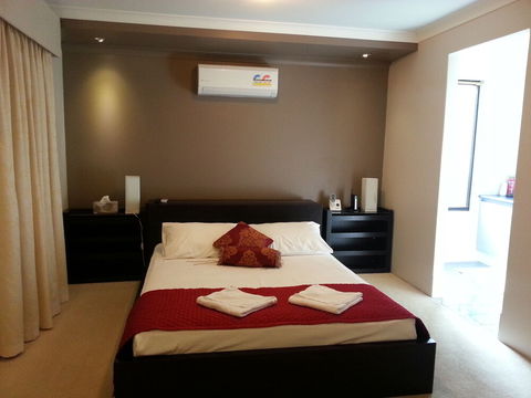 The Retreat - Accommodation Australia 4